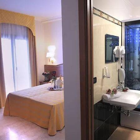 Fashion Hotel Valmontone