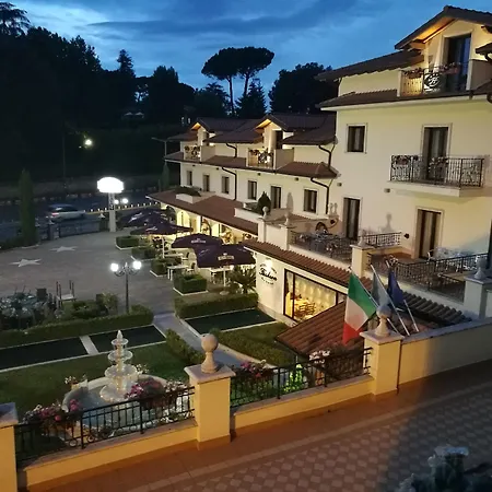 Fashion Hotel 4*