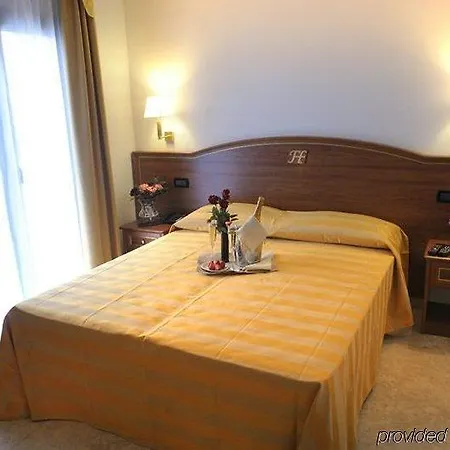Hotel Fashion 4*