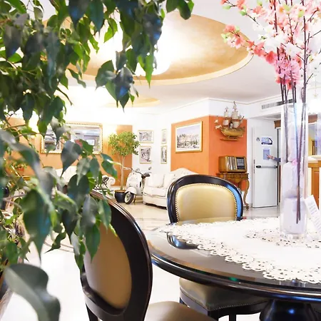 Fashion Hotel 4*