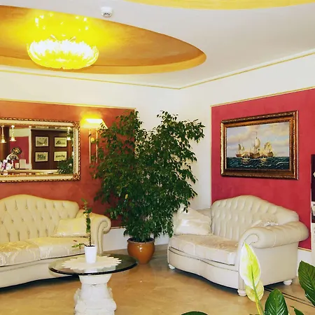 Fashion Hotel Valmontone